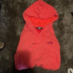 Women’s north face hoodie with pockets